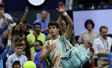 Carlos Alcaraz despierta del sueño ante Medvedev y se queda sin final con Djokovic