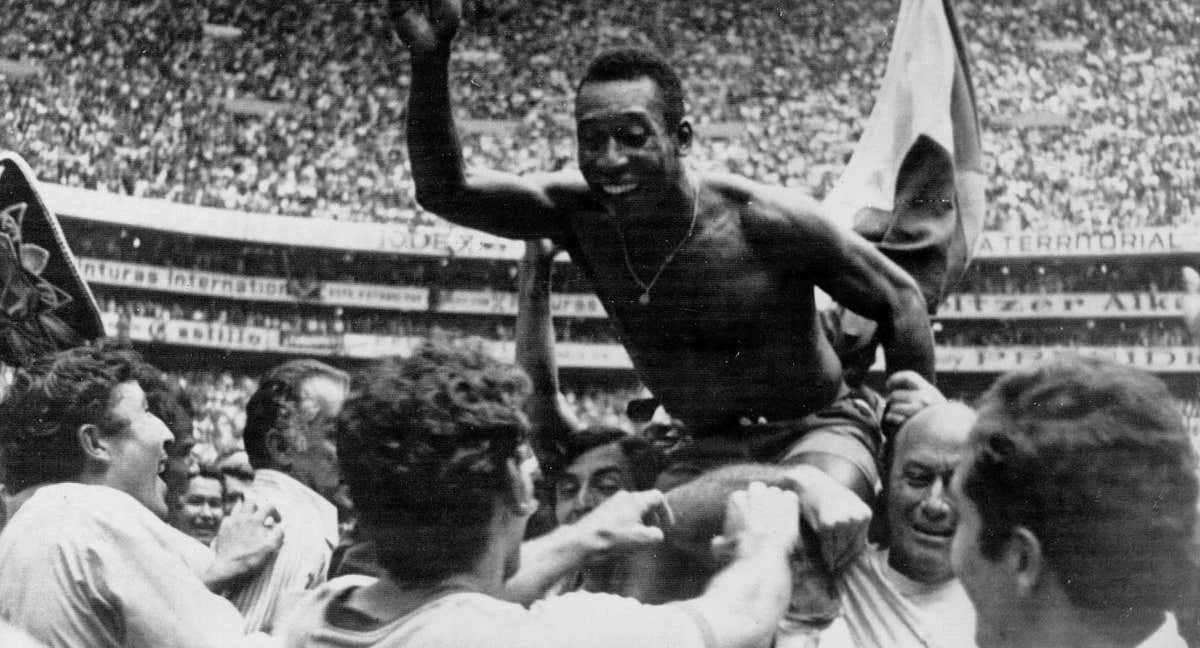 Pelé celebra el Mundial ganado con Brasil en 1970./La Verdad