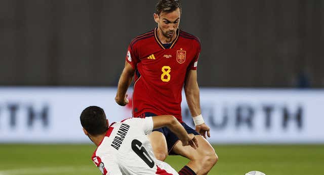 Fabián le saca los colores a Luis Enrique