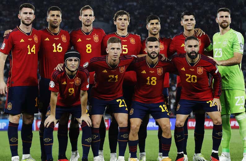 Kepa y Lamine pueden ser las novedades de España ante Chipre