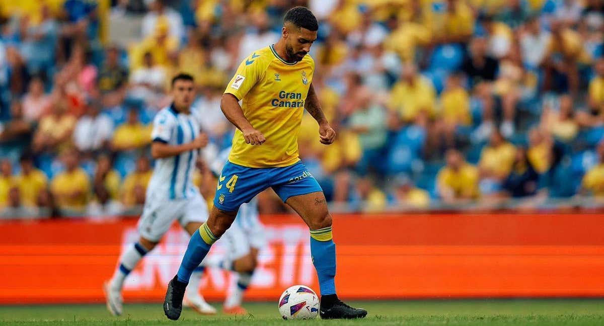 Álex Suárez, durante un partido con la UD Las Palmas./INSTAGRAM: @alexss46