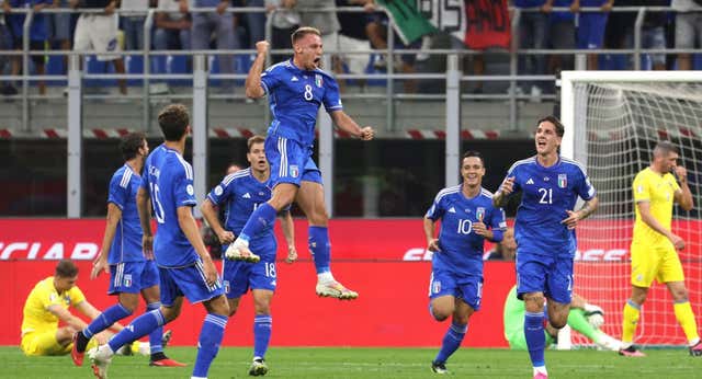 Italia gana en San Siro con un gran Frattesi y respira