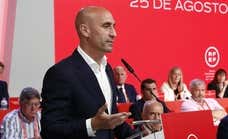 El Parlamento Europeo condena el beso de Rubiales a Jenni Hermoso