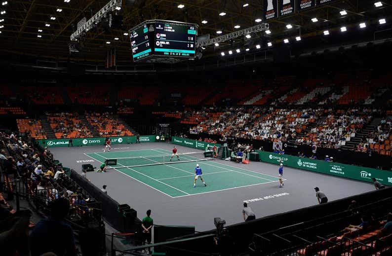 El tenis español debate el formato de la Davis