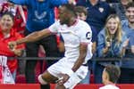 El Sevilla de Mendilibar gana tiempo, pero no convence