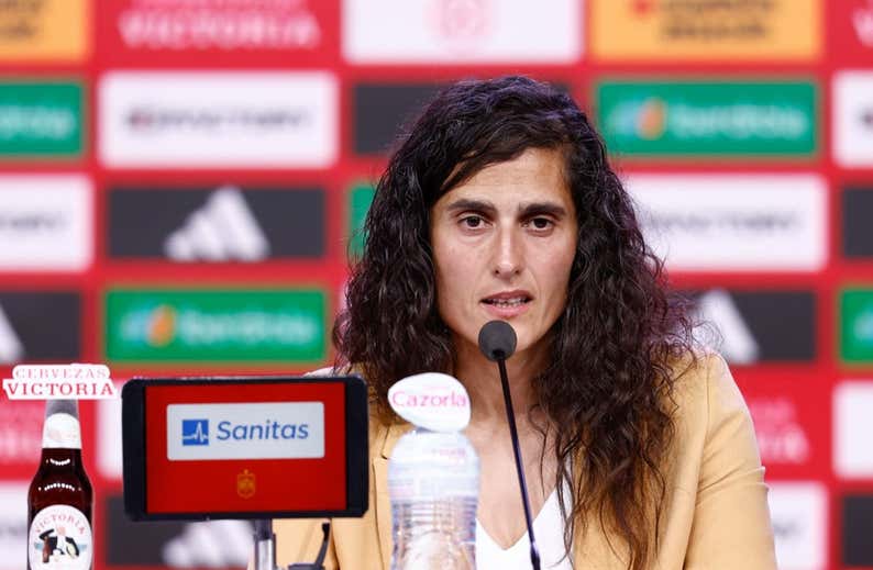 Las mentiras de Montse Tomé: no habló con todas, sí le dijeron que no eran convocables y a Jenni ni le preguntó
