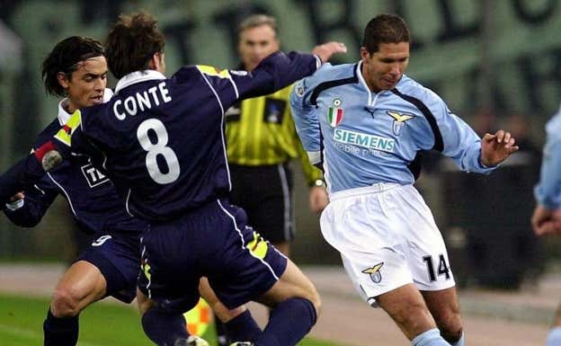 Simeone, durante un partido con la camiseta de la Lazio.  AGENCIAS