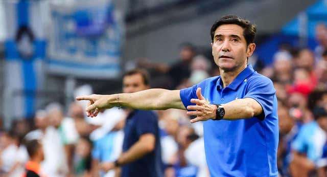Situación límite en el Marsella: Marcelino y Longoria se pueden ir tras la amenaza de los ultras