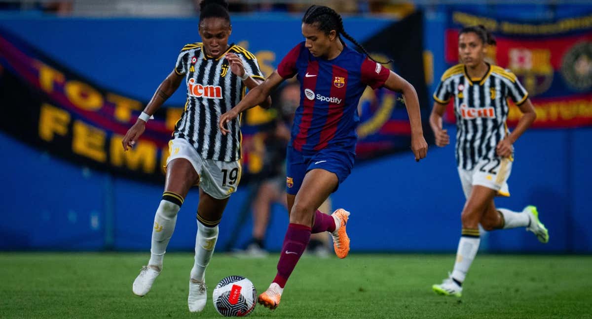 Esmee Brugts contra la Juventus en el Gamper.