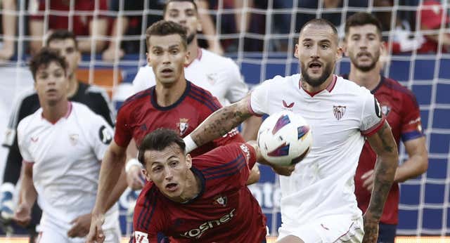 Empate entre Osasuna y Sevilla que no corta la mala racha rojilla, ni aleja los fantasmas en Nervión
