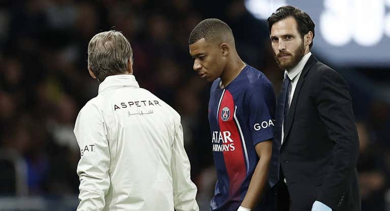 Mbappé se retira lesionado del Clásico ante el Marsella.