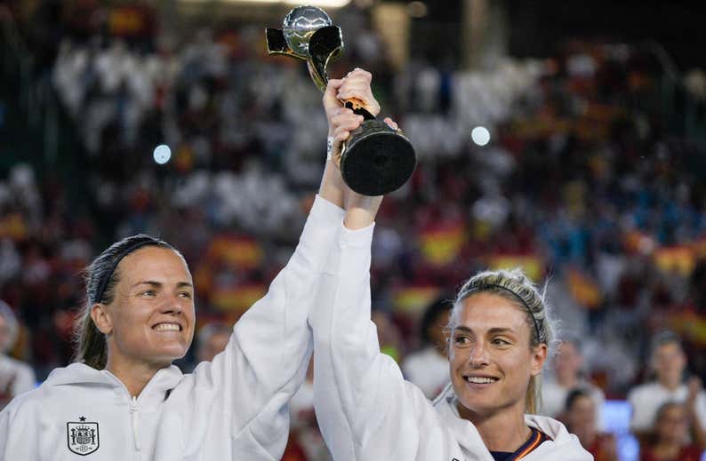 Locura y récord de asistencia en Córdoba por las campeonas del mundo