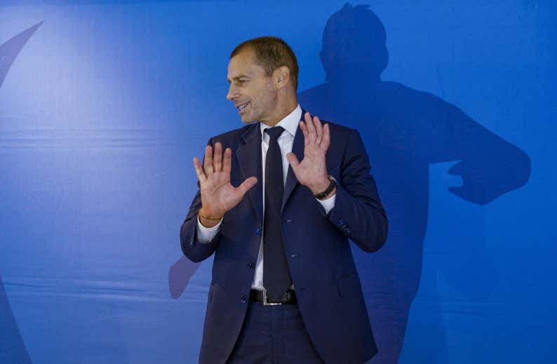 La UEFA sustituye a Rubiales... y quita a Madrid el próximo Congreso por la crisis en la RFEF