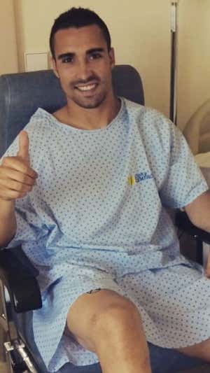Asenjo, tras una operación de rodilla. Sergio Asenjo
