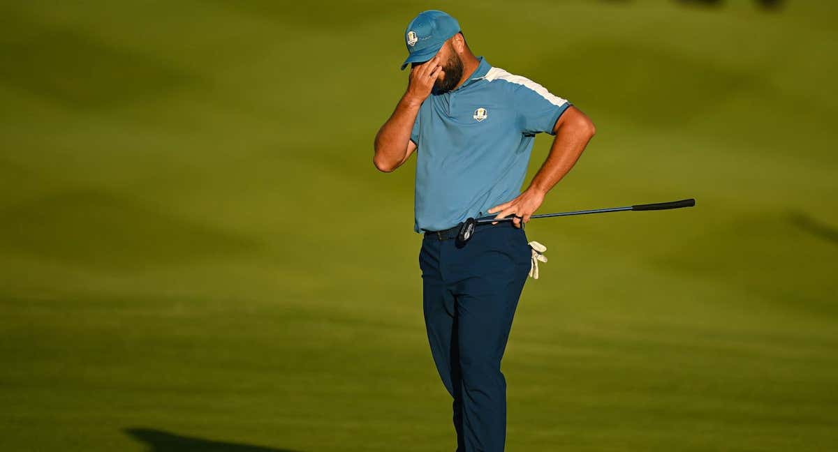 Jon Rahm, emocionado tras embocar la última bola y empatar el partido de fourball./Getty