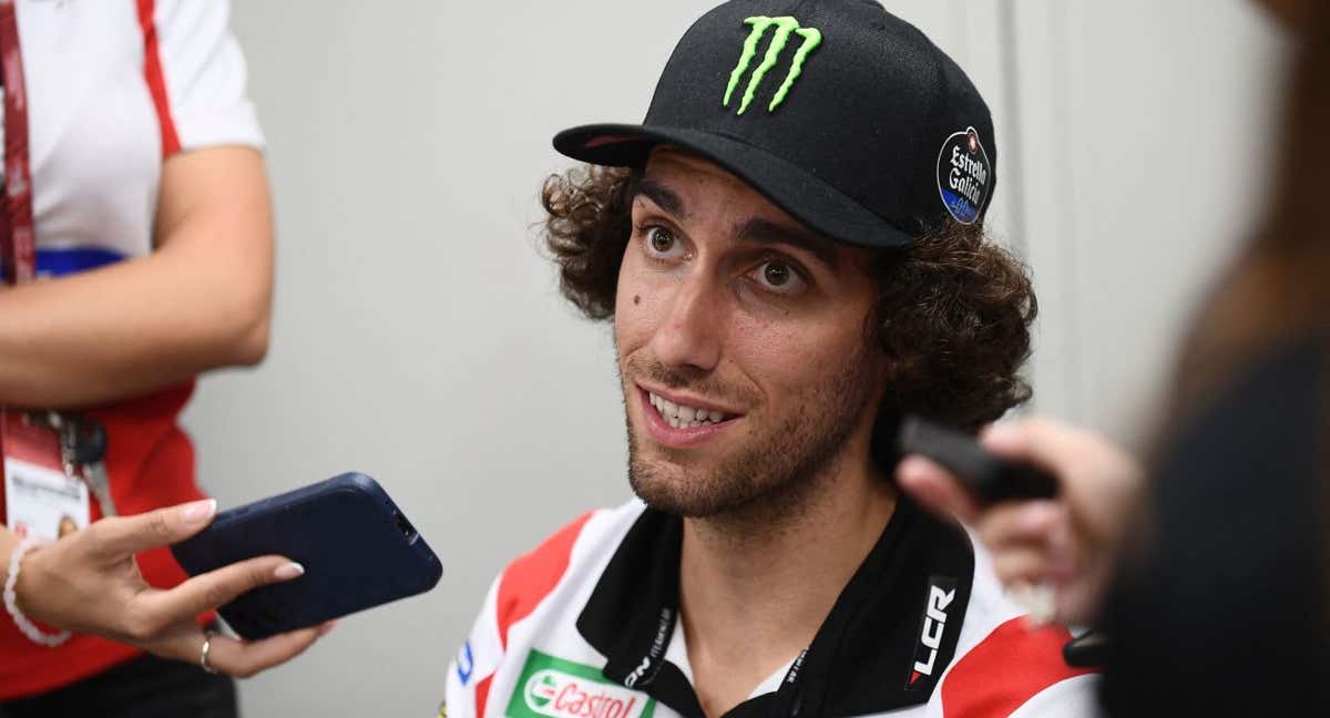 Alex Rins, en rueda de prensa en Motegi.