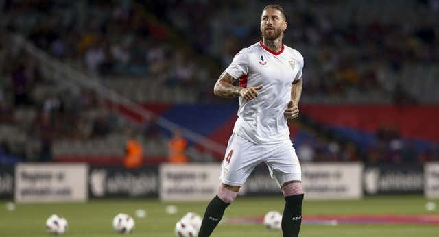 Sergio Ramos se reencontró con el niño Lamine, ‘fabricaron’ el gol del Barça y acabó escuchando «tonto, tonto»