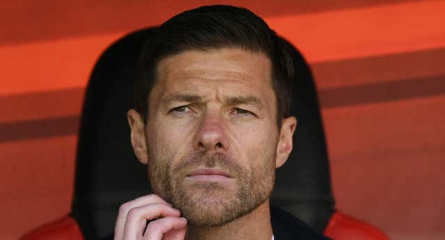 Xabi Alonso ‘comulga con el ejemplo’ y aplaza su vuelta al Madrid: «Estamos en septiembre, es demasiado pronto»