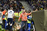 Se rozó la tragedia en el RKC-Ajax: Vaessen se desplomó tras un golpe en la cabeza y tuvo que ser reanimado