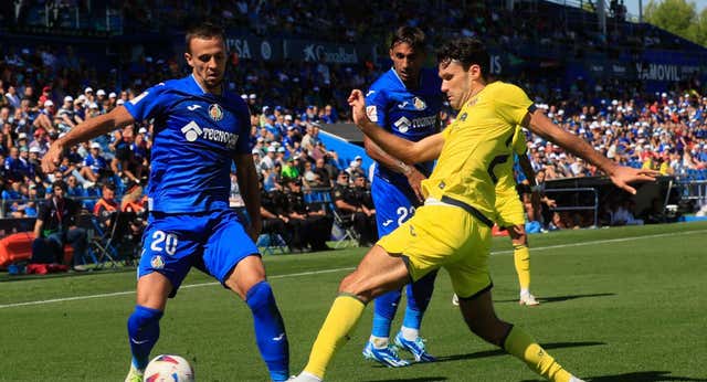 Jörgensen saca del apuro a un Villarreal mermado por un error infantil de Baena