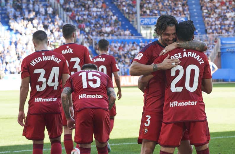 Osasuna gana cuatro jornadas después y el Alavés sigue estancado
