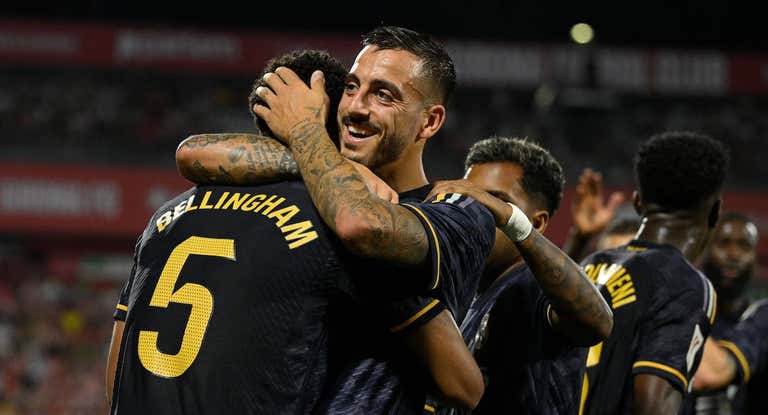 Bellingham y Joselu, celebrando un gol.