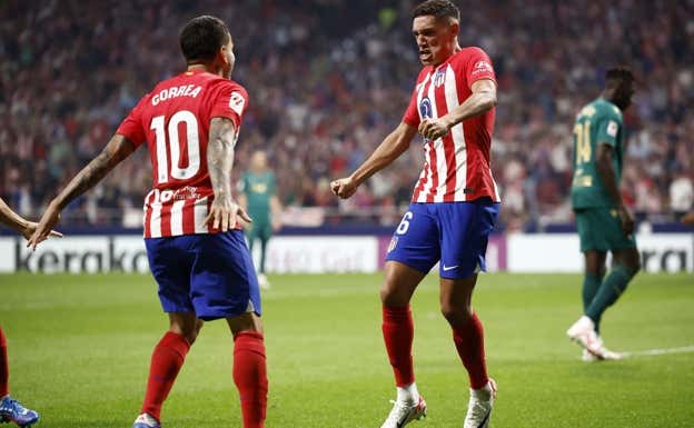 Correa celebró el 2-2 de Molina en el minuto 46'.  REUTERS