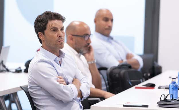 Rubi, durante la formación de Mediacoach para los entrenadores sin equipo.  LALIGA