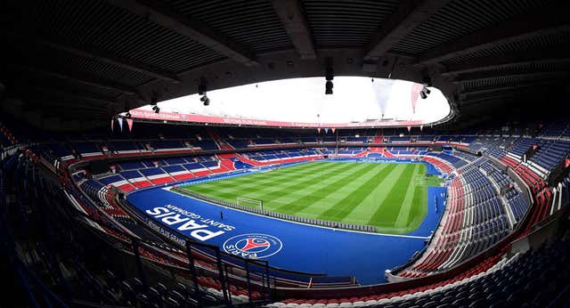 Altercado en el PSG por una pancarta de apoyo a Jenni Hermoso