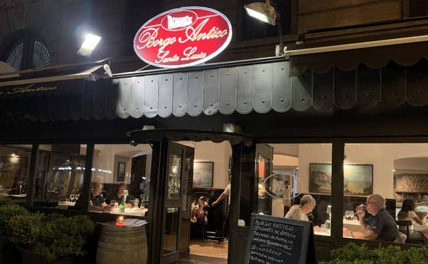 El restaurante Borgo Antico, en la noche previa al Nápoles-Real Madrid. SergioSantos