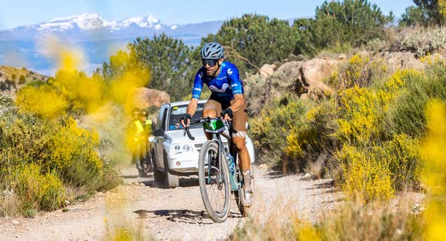 Alejandro Valverde: «A Enric Mas le hubiera venido bien compartir galones con Carlos Rodríguez»