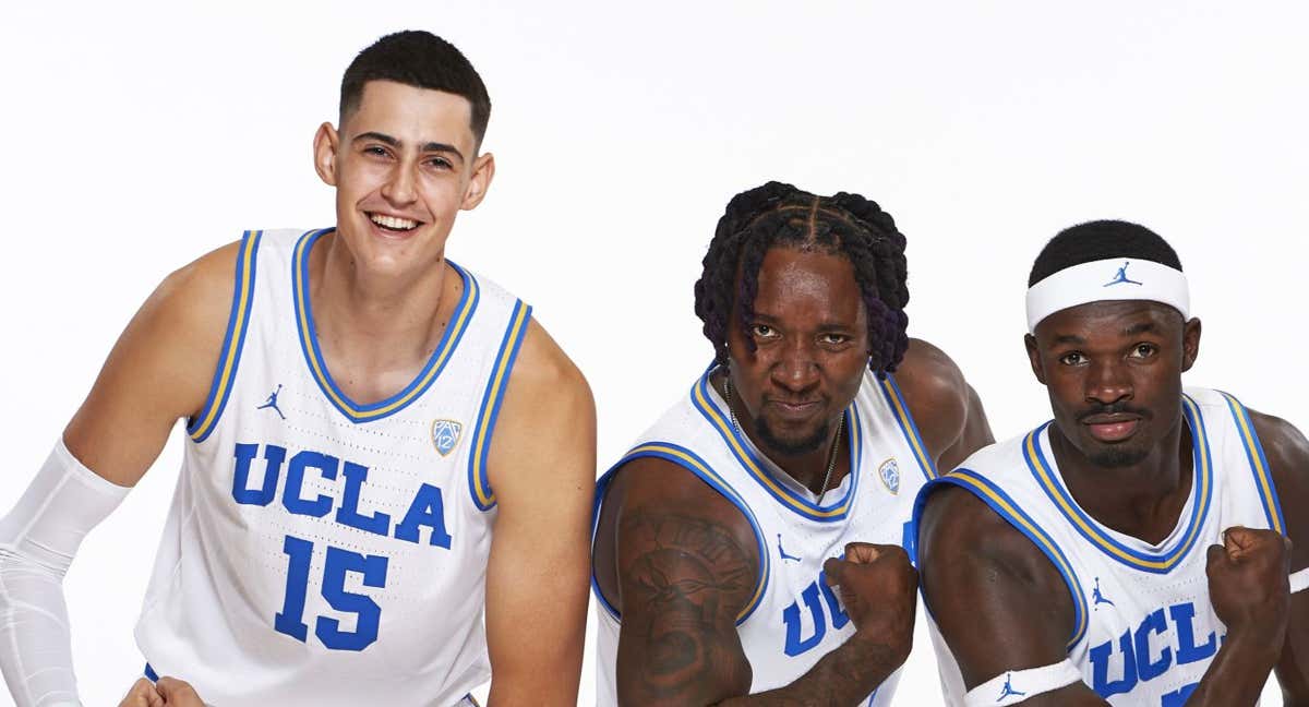 Aday Mara ya posa con el uniforme de UCLA en la sesión de fotos del equipo.