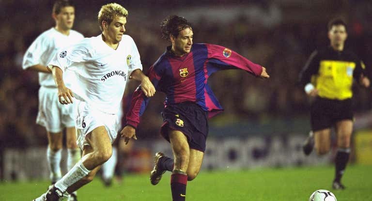 Alfonso Pérez en un partido durante su etapa en el Barça.