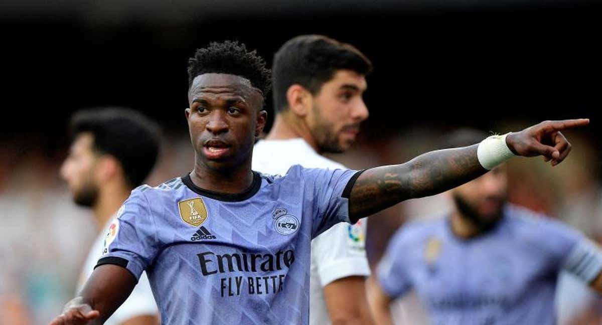 Vinicius en Mestalla. /Reuters.