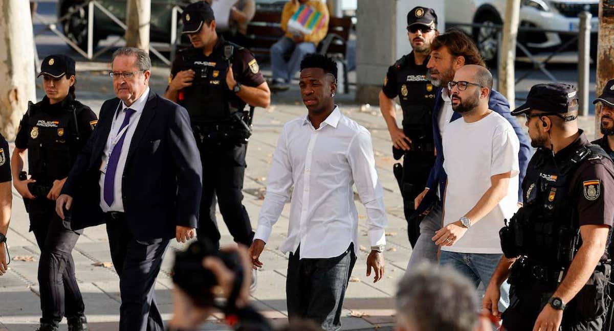 Vinicius llegando a los juzgados de Plaza Castilla para declarar por videoconferencia./EP