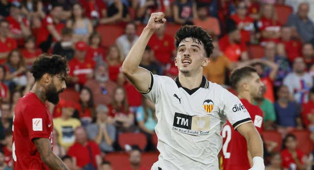 Diego López y Pepelu tienen la cabeza fría que pedía Rubén Baraja