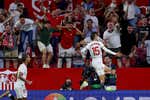 El Sevilla tira de épica y da vida a Mendilibar