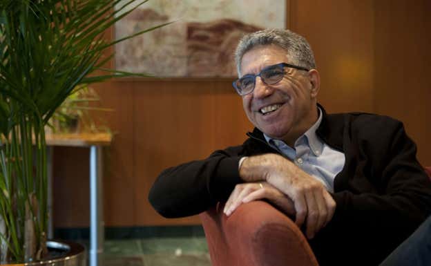 Manuel Orantes, durante una entrevista con El Ideal de Granada en 2013.  IDEAL DE GRANADA