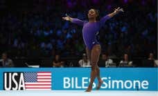 Qué son los twisties, el bloqueo mental que sufren gimnastas como Simone Biles