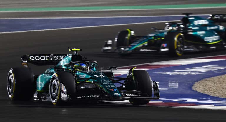 Fernando Alonso y Lance Stroll, durante el GP de Catar 2023 de F1.