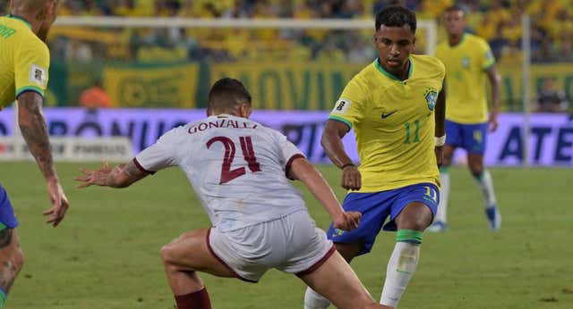 Rodrygo le manda un mensaje a Ancelotti, defiende a Neymar y acepta la presión de Brasil