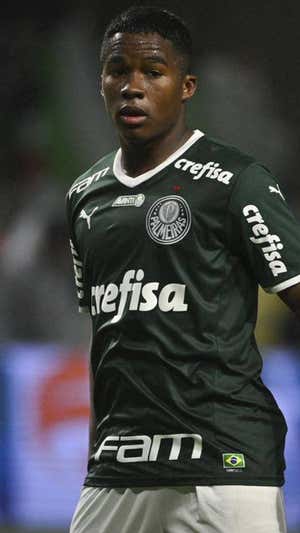 Endrick, con Palmeiras.