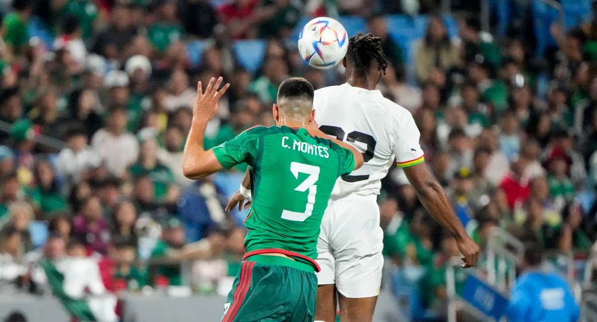 César Montes contra Ghana.