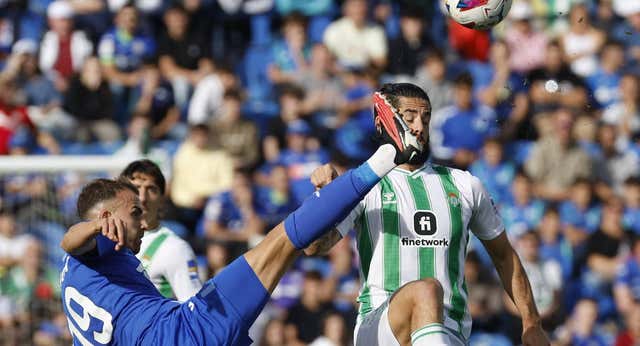 Getafe y Betis rescatan un punto en sus deficiencias