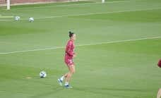 Así fue el regreso de Jenni Hermoso a la Selección: arropada, 20 minutos de firmas y un «muchas gracias por todo»
