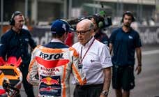 El jefe de MotoGP pasa lista y ataja los recelos hacia la F1: “Estoy contento con que me comparen, antes no lo hacían”