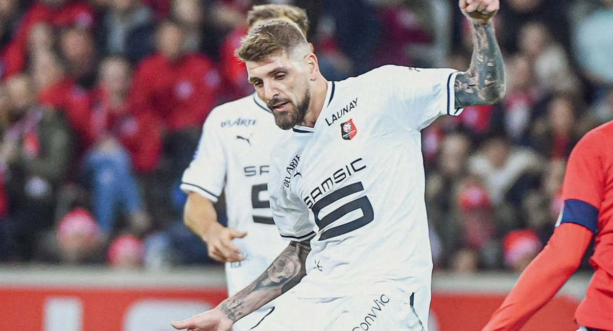Xeka durante un partido con el Rennes.