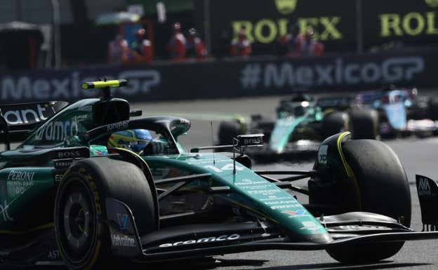 Fernando Alonso, por delante de Lance Stroll, en el GP de México 2023 de F1.  EFE