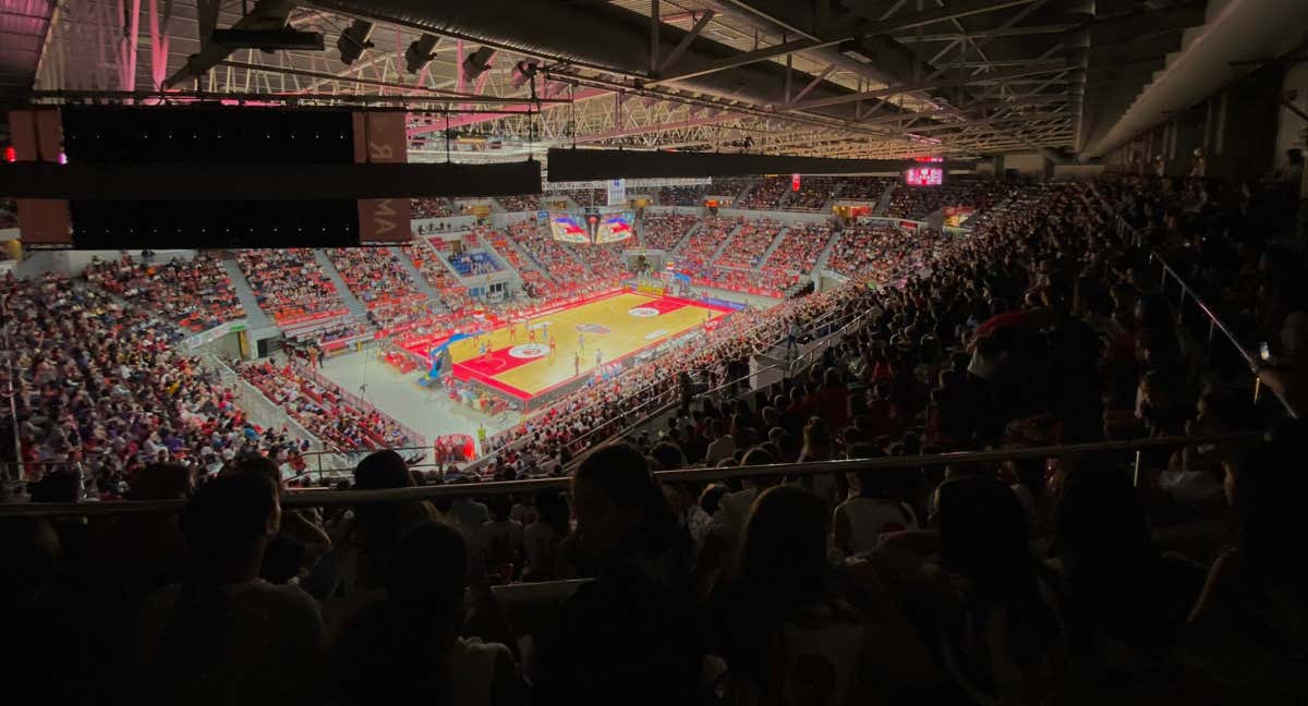Los 9.273 espectadores en el pabellón Príncipe Felipe.