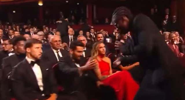 La noche en la que un plano del rostro de Mapi León enseñó las costuras del Balón de Oro